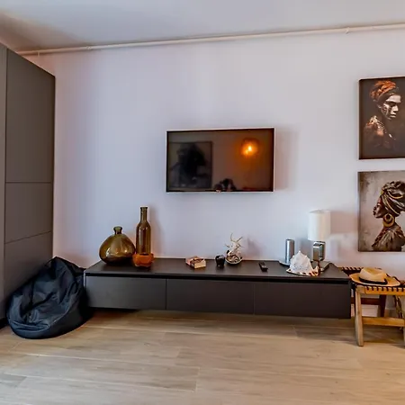 Apartament Onix 31 Promenada Sea View 3*
